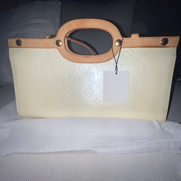 Louis Vuitton ‼️SOLD‼️ - Picture 2 of 8